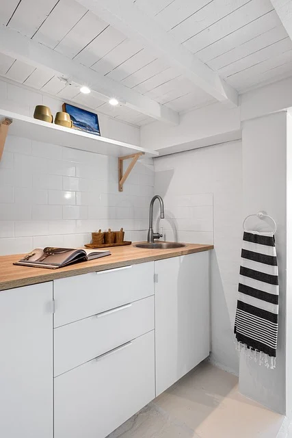 white Built in bathroom vanity